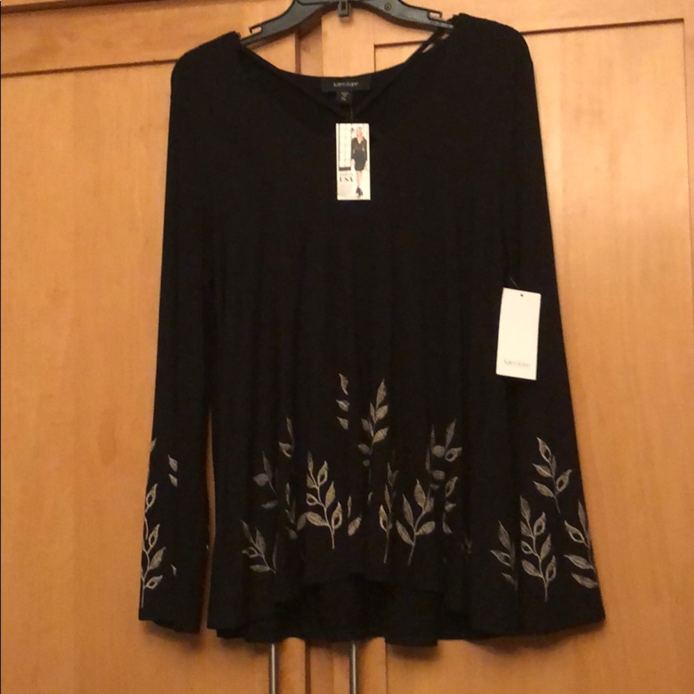 Karen Kane  Bella Blue Criss Cross Top